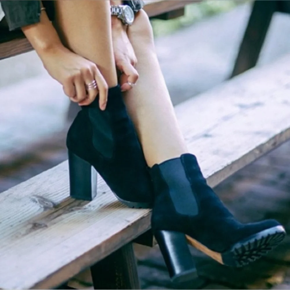 Coach Odelle Black Oiled Suede Bootie Size 9 - Picture 3 of 10